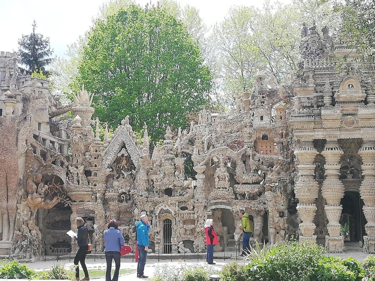 Maison De Vacances Avec Ses Petits Chalets Aouste-sur-Sye Bagian luar foto